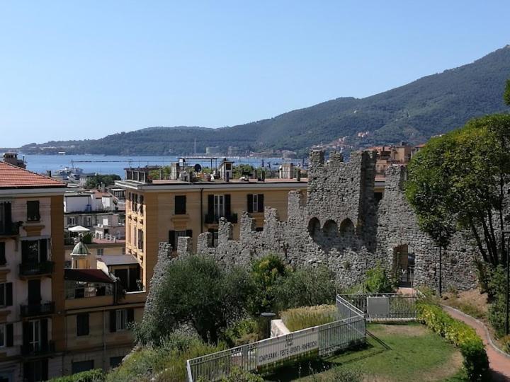 Appartamento La Finestra Sul Parco La Spezia Esterno foto